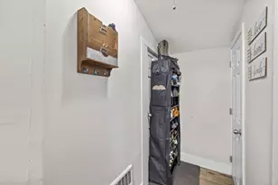 12 Quarry St, Norwich, CT 06360 - Photo 24