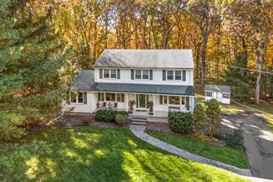 25 Partridge Hollow Ln, Vernon, CT 06066 - Photo 2