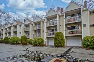 18 Cranberry Hollow, Enfield, CT 06082 - Photo 2