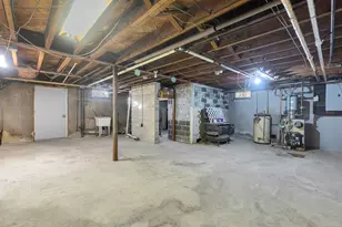 281 Brown St, Hartford, CT 06114 - Photo 28