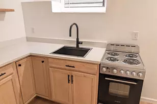 23 Mechanics St, Putnam, CT 06260 - Photo 2