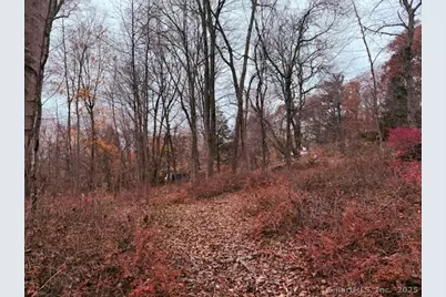 72D Walnut Street, Seymour, CT 06483 - Photo 2