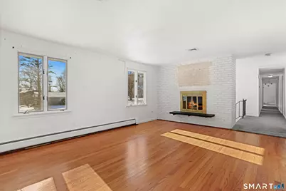 37 Kitcher Court, Trumbull, CT 06611 - Photo 4