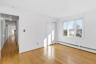 8 Cherryfield Dr, West Hartford, CT 06107 - Photo 20