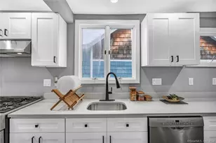 45 Arlington St, West Haven, CT 06516 - Photo 14