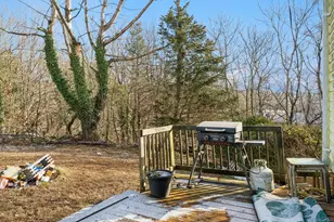30 Clairmont Ave, Norwich, CT 06360 - Photo 10