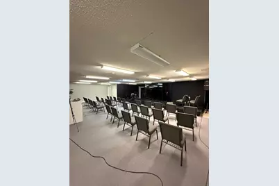 4137 Whitney Avenue #2H, Hamden, CT 06518 - Photo 4