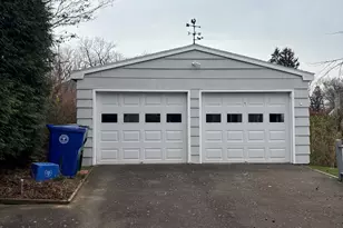 125 Douglas St, Stratford, CT 06614 - Photo 2