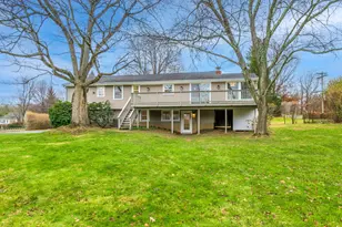 7 Finch Dr, Ridgefield, CT 06877 - Photo 2