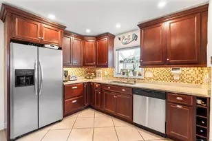 125 Wood Ave, Stratford, CT 06614 - Photo 20