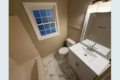 4 Tyler Circle, Manchester, CT 06040 - Photo 8