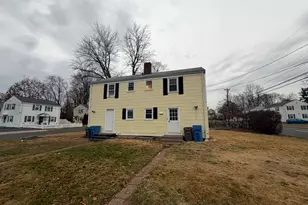 4 Tyler Cir, Manchester, CT 06040 - Photo 2