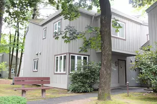 6 Lyle Ct, Farmington, CT 06032 - Photo 2