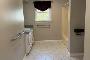 1752 Farmington Ave, Farmington, CT 06085 - Photo 14