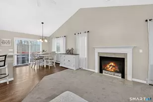 1021 Suffield St, Suffield, CT 06078 - Photo 10