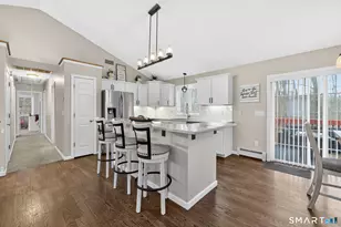 1021 Suffield St, Suffield, CT 06078 - Photo 4