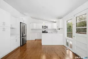 4 Split Timber Pl, Greenwich, CT 06878 - Photo 8