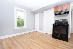 6 Crescent St, Ansonia, CT 06401 - Photo 6