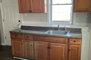 146 George St, Bridgeport, CT 06604 - Photo 2