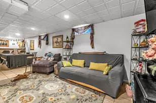 35 Kent Ave, Bridgeport, CT 06610 - Photo 20