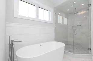 124 Fox St, Fairfield, CT 06824 - Photo 20