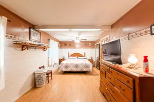 116 E Putnam Rd, Putnam, CT 06260 - Photo 18