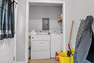 22 Willetts Ave, New London, CT 06320 - Photo 12