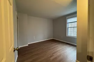 9 South St, Cromwell, CT 06416 - Photo 4