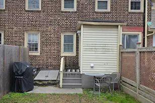 70 Sims St, Bridgeport, CT 06604 - Photo 4