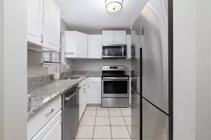 30 Woodglen Dr, Waterbury, CT 06705 - Photo 2