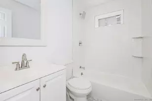 405 Ruth St, Bridgeport, CT 06606 - Photo 10