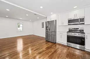 405 Ruth St, Bridgeport, CT 06606 - Photo 4