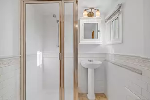 246 Romanock Rd, Fairfield, CT 06825 - Photo 24