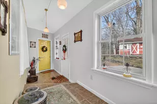 246 Romanock Rd, Fairfield, CT 06825 - Photo 20