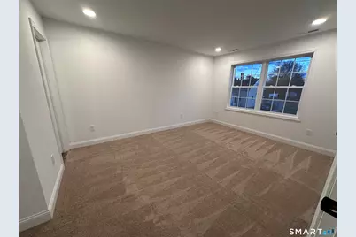 124 Highlawn Street, Waterbury, CT 06705 - Photo 10