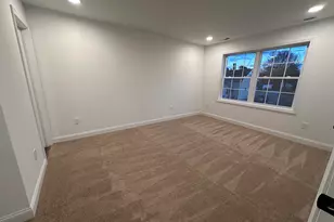 124 Highlawn St, Waterbury, CT 06705 - Photo 10