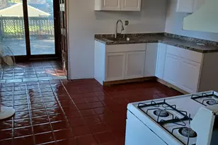 181 Fairlawn Ave, Waterbury, CT 06705 - Photo 14