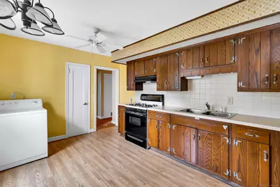 18 Tarlton Street, Torrington, CT 06790 - Photo 12
