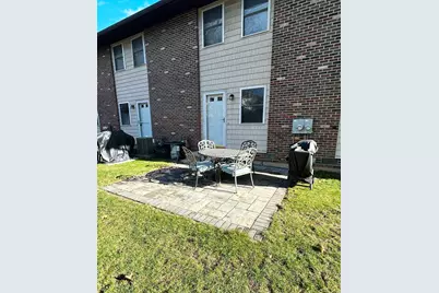 322 Knapps Highway #322, Fairfield, CT 06825 - Photo 18