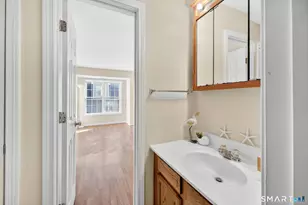 174 Stonefield Dr, Waterbury, CT 06705 - Photo 20