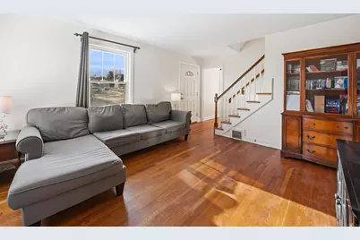 27 Glendale Drive, Waterbury, CT 06708 - Photo 2