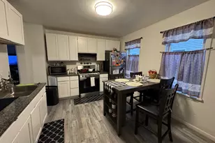 85 Ash St, Bridgeport, CT 06605 - Photo 8