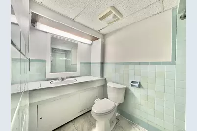 9 Rhode Island Avenue, Waterbury, CT 06704 - Photo 20