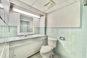 9 Rhode Island Ave, Waterbury, CT 06704 - Photo 20