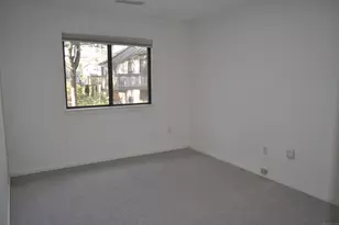 7 Chestnut Dr, Avon, CT 06001 - Photo 12