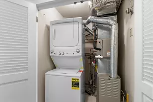 133 Rowayton Woods Dr, Norwalk, CT 06854 - Photo 32