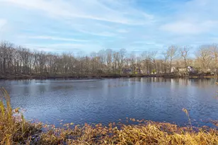 133 Rowayton Woods Dr, Norwalk, CT 06854 - Photo 4