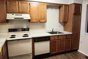 35 Nutmeg Rd, Middlebury, CT 06762 - Photo 4