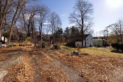 301 Queen Street, Bristol, CT 06010 - Photo 32