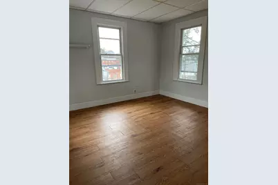 38 Myrtle Avenue, Waterbury, CT 06708 - Photo 8